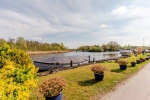 Schipholdijk 261 OUDE MEER Schipholdijk 261 OUDE MEER